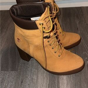 Timberland Women's Tan Leather Boots